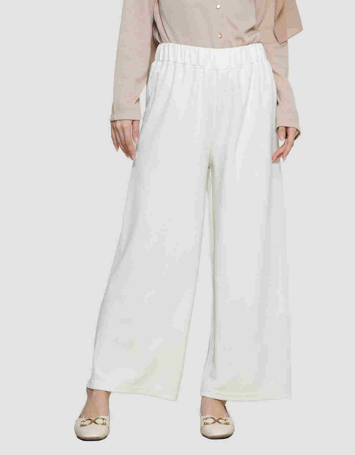 Annisa Cullote Basic Celana Panjang Wanita