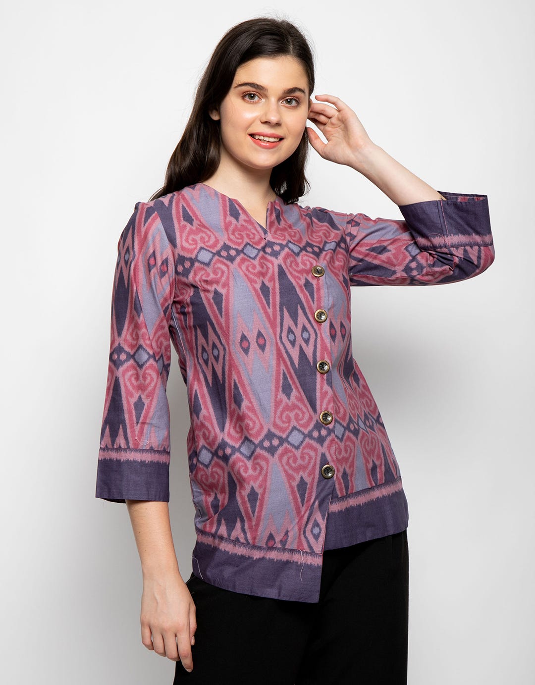 Arjuna Weda Blouse Batik Tenun