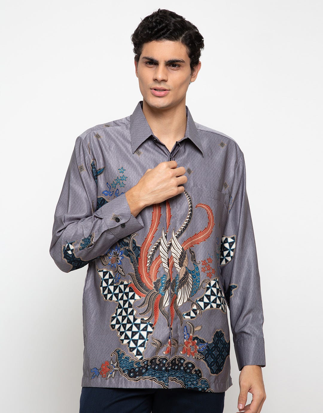 Arjuna Weda Kemeja Batik Merak Slobog
