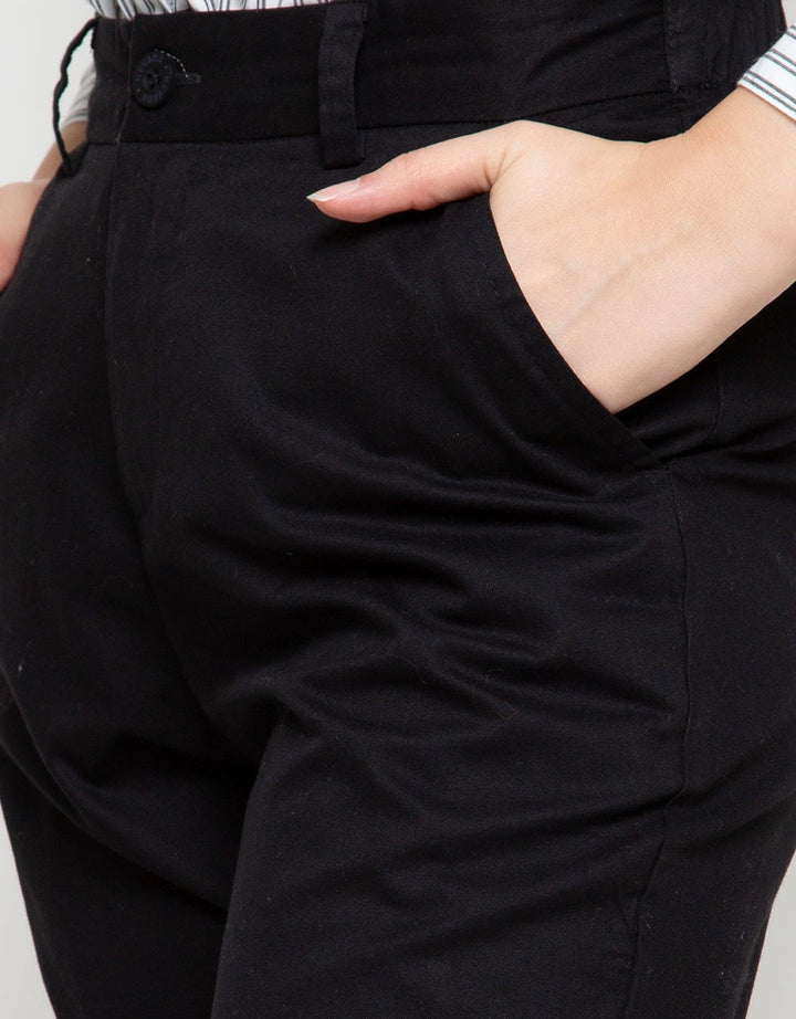 Nevada Celana Panjang Basic Wanita