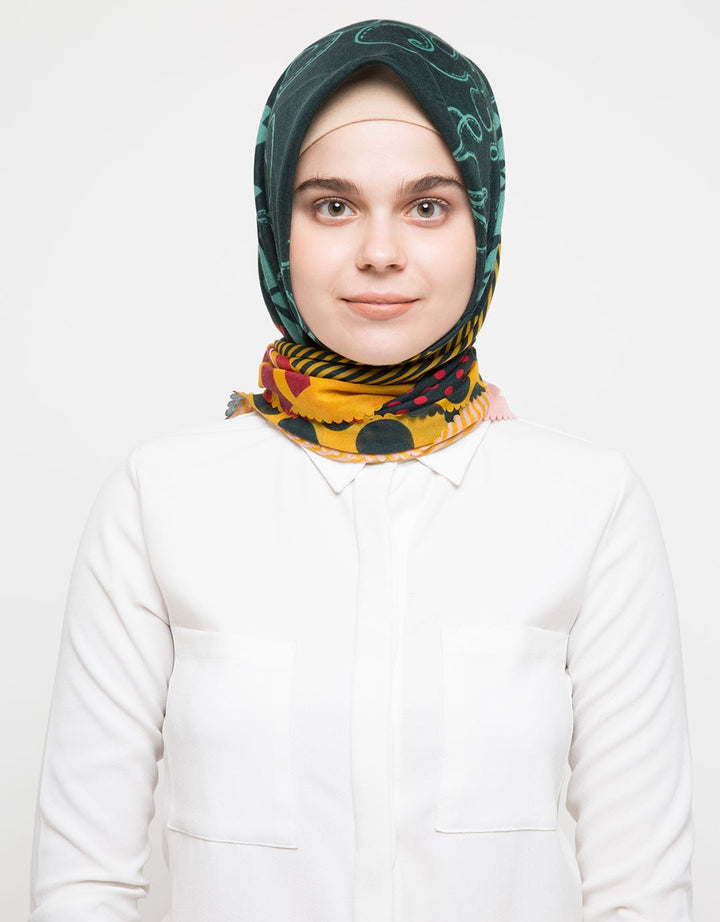 Arjuna Weda Kerudung Khadejaa