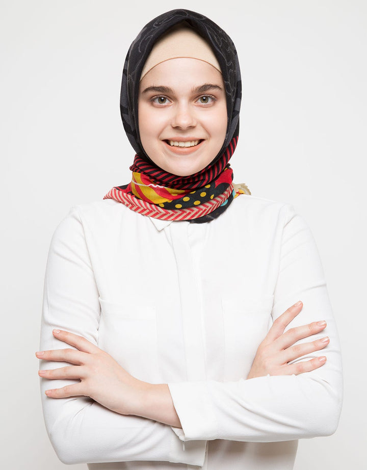 Arjuna Weda Kerudung Khadejaa