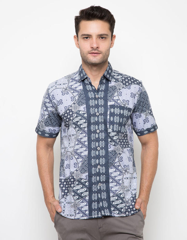 Red Cliff Kemeja Batik Lengan Pendek