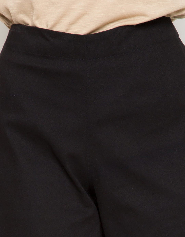 Nevada Celana Pendek Chino Wanita