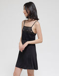 St. Yves Lingerie Lace 750