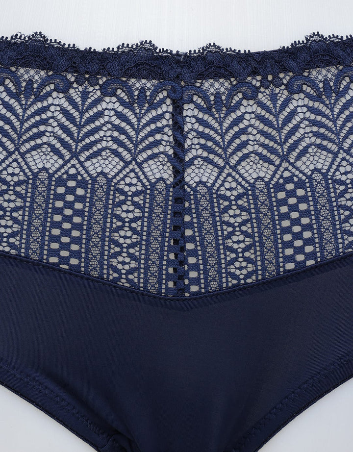 St. Yves Brief Midi Panty Lace