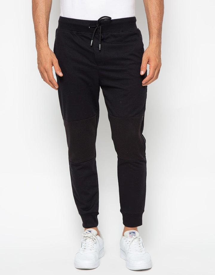 JOGGER WITH C&S KNEE