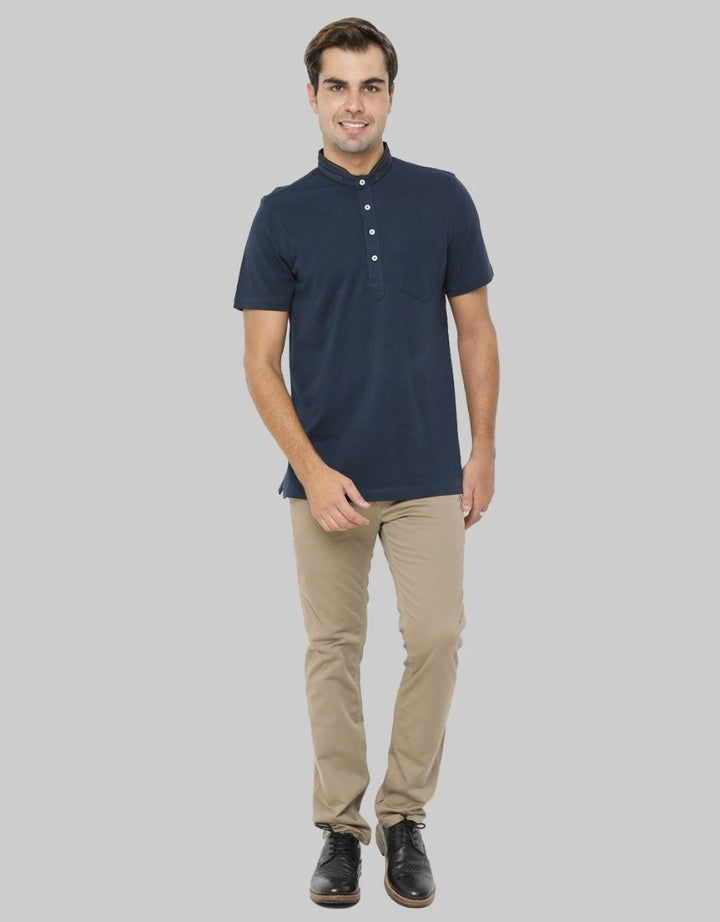 MOC Kemeja Koko Lengan Pendek Slim Fit Louttou