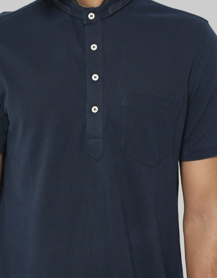MOC Kemeja Koko Lengan Pendek Slim Fit Louttou