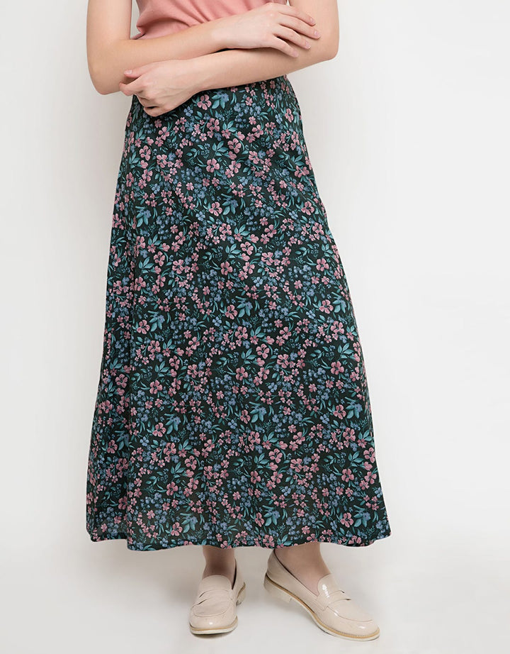 Expand Yazy Skirt