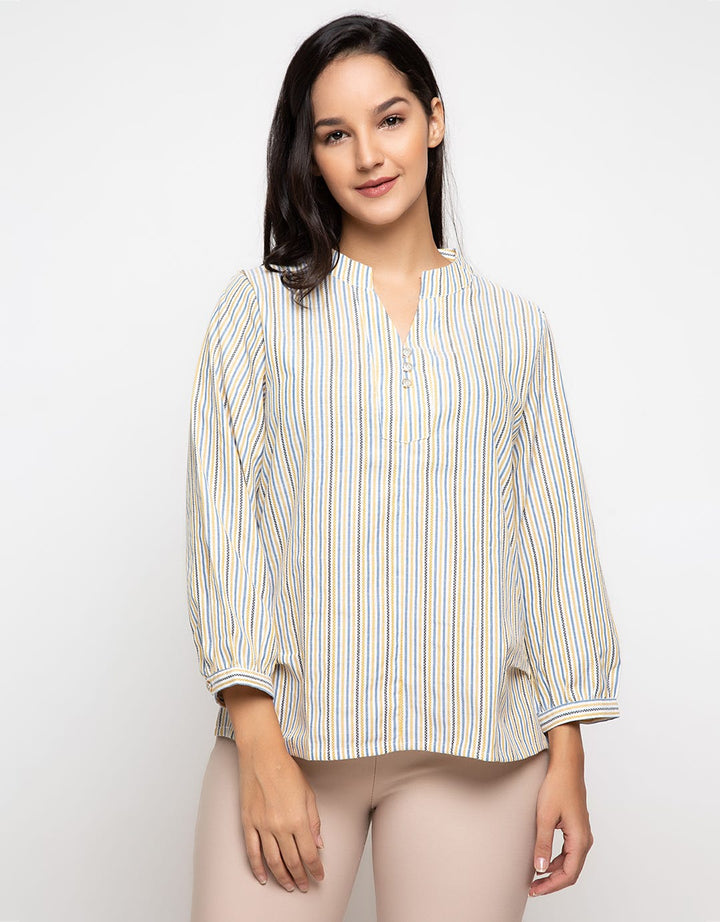 Minimal Slit Neck Dobby Top
