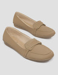 St. Yves Ballerinas Woman Casual Look