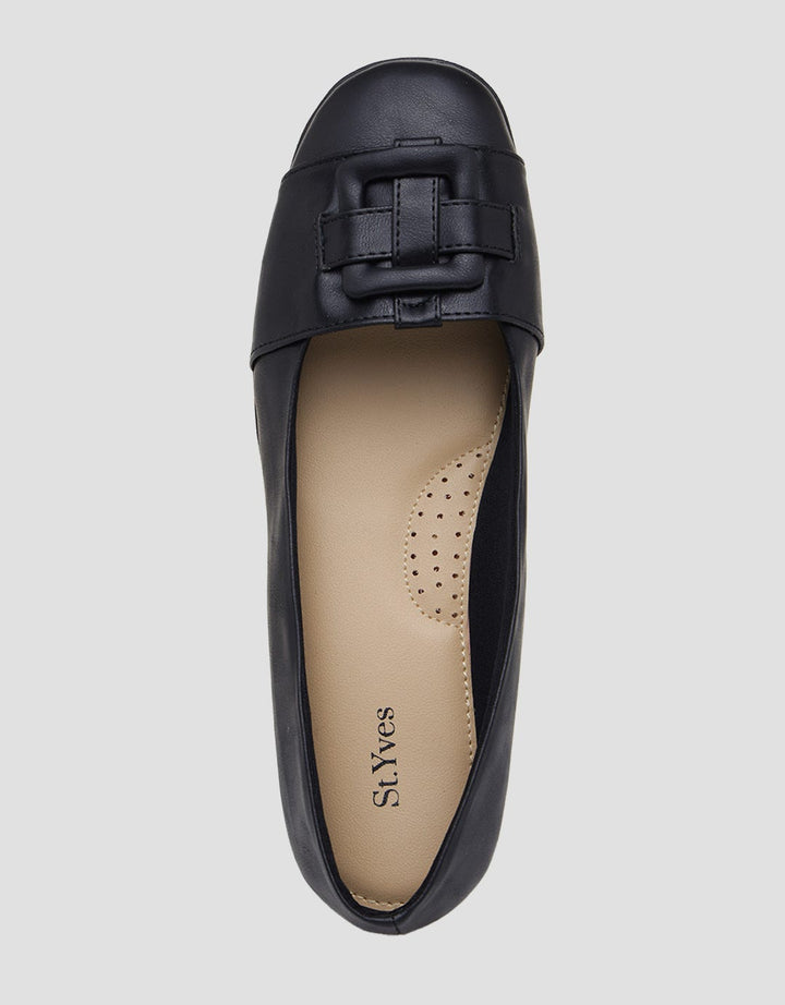 St. Yves Ballerinas Woman Round Toe Belt Accent