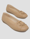 St. Yves Ballerinas Woman Round Toe Belt Accent