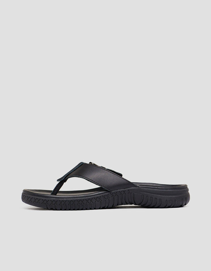 Cole CRUZ01 Sandal Jepit Pria
