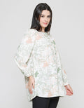 Expand Nethira Blouse Wanita