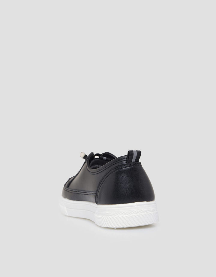 Yongki Komaladi Casual MCL Sepatu Sneakers Wanita