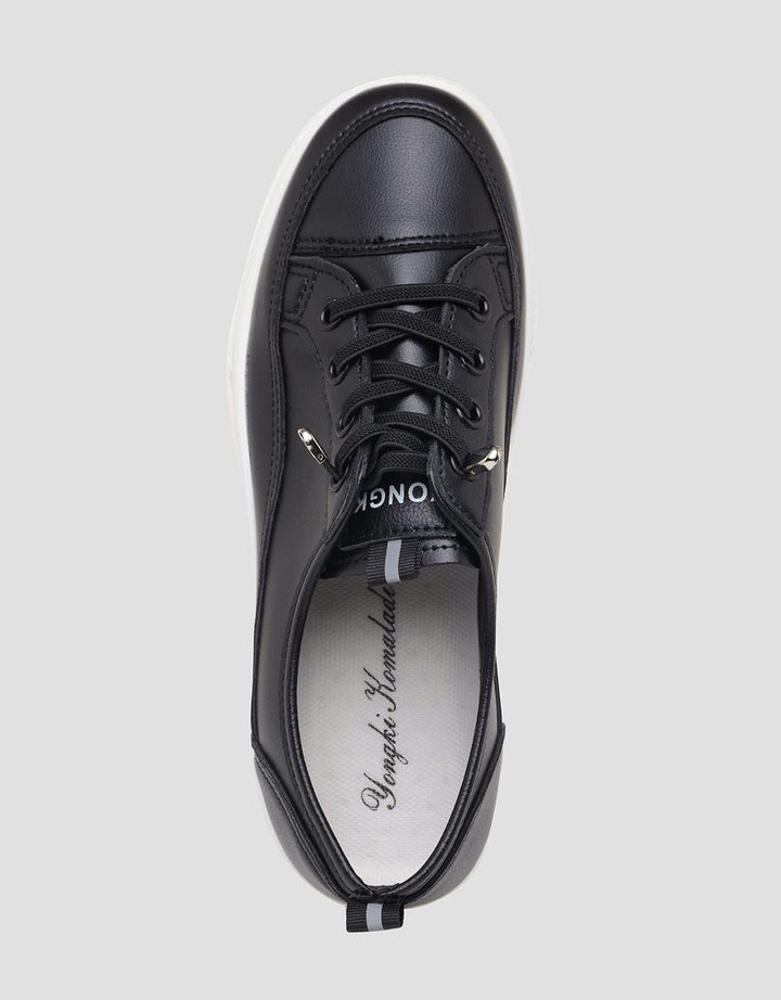 Yongki Komaladi Casual MCL Sepatu Sneakers Wanita