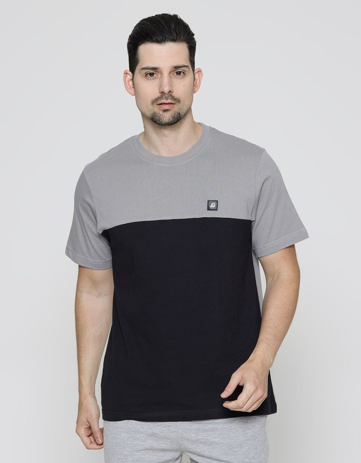 American Jeans Contrast Color Bomb Kaos Pria