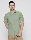Details of Short Sleeve Solid Oxford Shirt