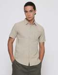 Details of Short Sleeve Solid Oxford Shirt