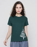 Connexion Xmas Tree Print Kaos Wanita