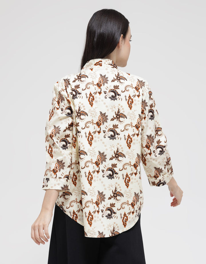 Connexion Blazer Outerwear Batik