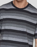 Cole Kaos Lengan Pendek Stripes Interlock Pria