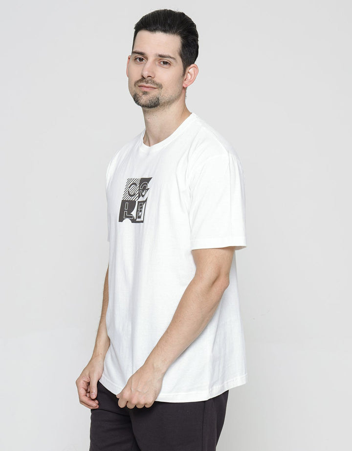 Cole Geometr Sqre Kaos Casual Pria