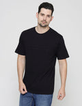 Cole Embossed Round Kaos Casual Pria