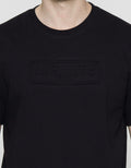 Cole Embossed Round Kaos Casual Pria
