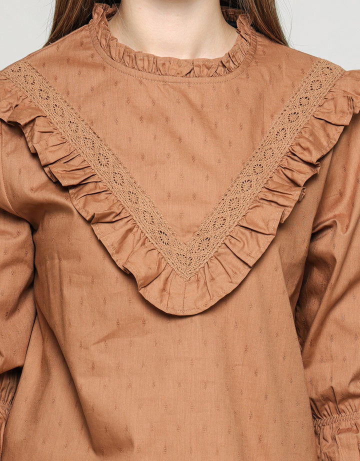 Connexion 7/8 Blouse Sleeve Ruffle Neck With Lace