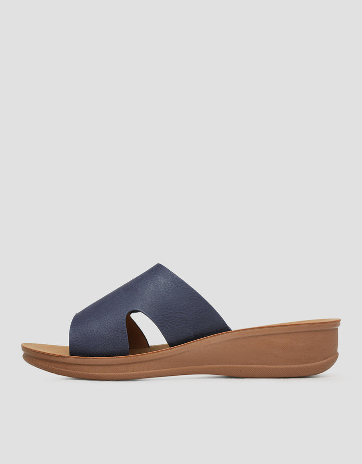 St. Yves Simply Sandal Slipper Sandals Wanita