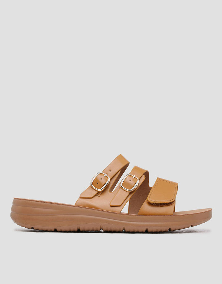 St. Yves Multistrap Slipper Sandal Wanita