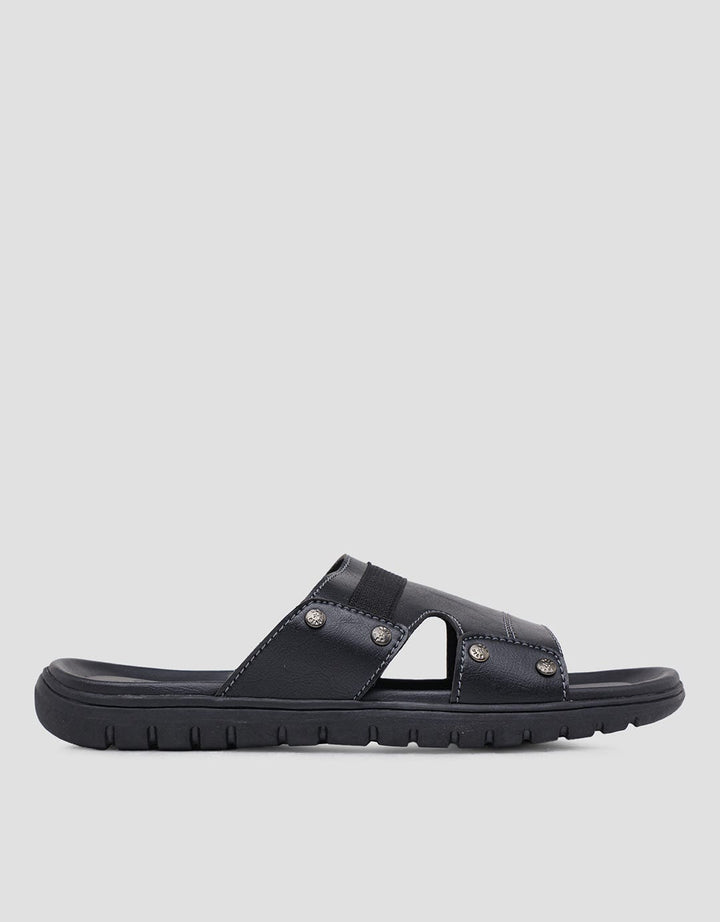 Cole Agoo Five Slipper Sandal Pria