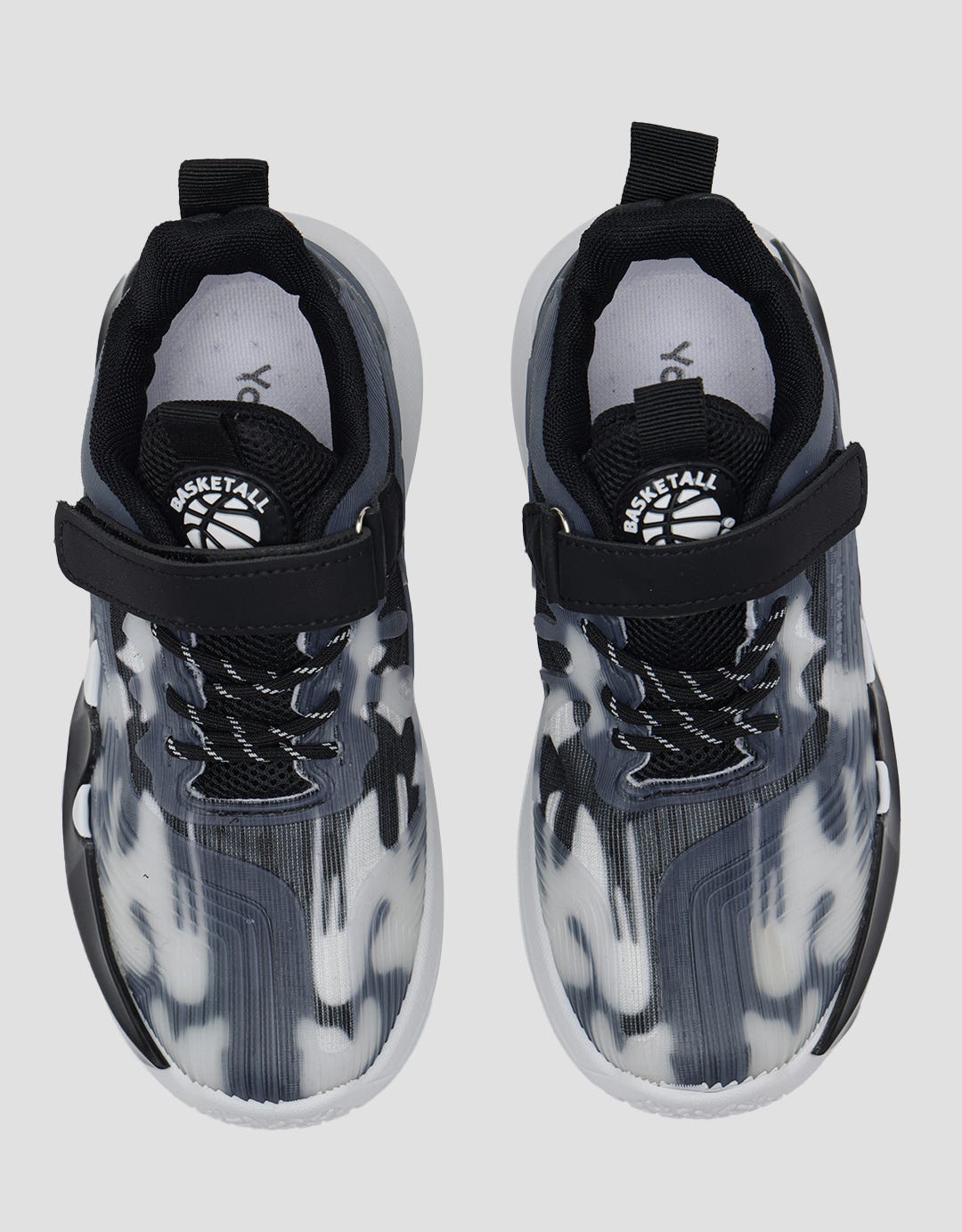 Yongkidz Sepatu Sport Boy Motif Look