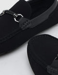 Yongki Komaladi Sepatu Mucasin Men Formal Look 4