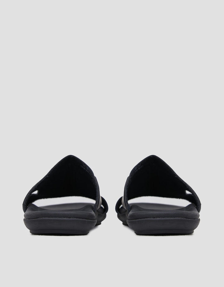 Yongki Komaladi Slip On Sandal Slipper Pria
