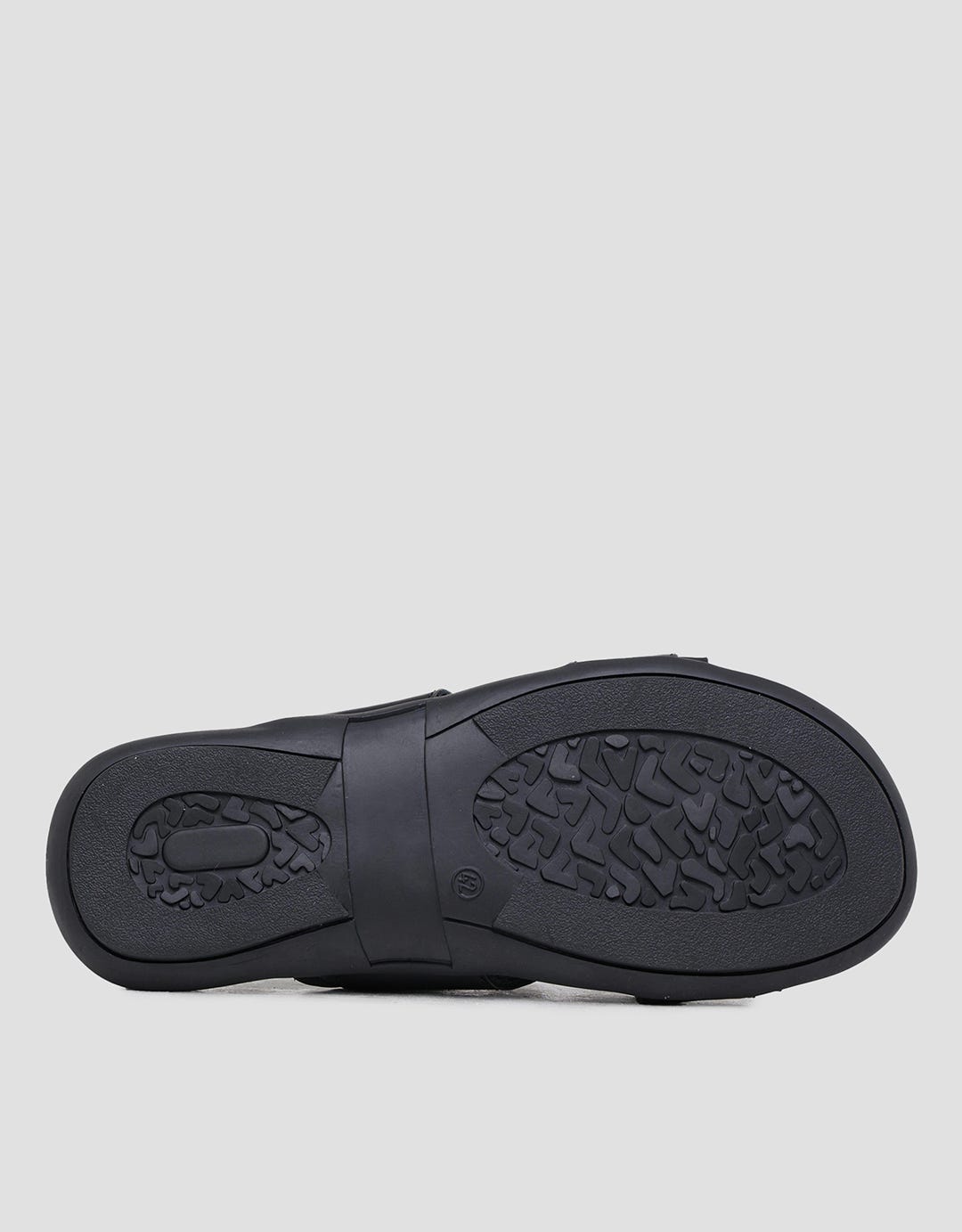 Yongki Komaladi Slip On Sandal Slipper Pria