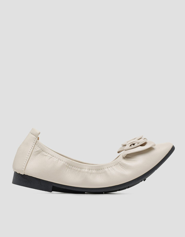 Yongki Komaladi Balerina Pita