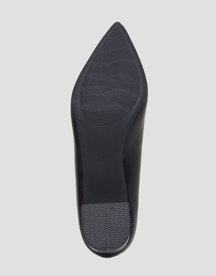 Yongki Komaladi Sepatu Pantofel Wanita