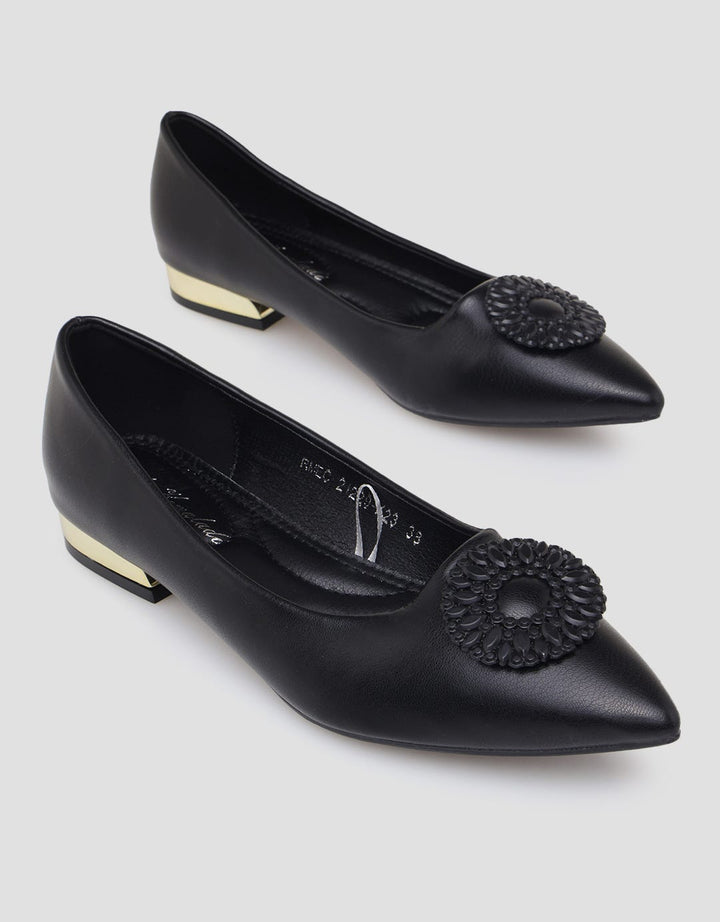 Yongki Komaladi Vantovel Midi Sepatu Wanita