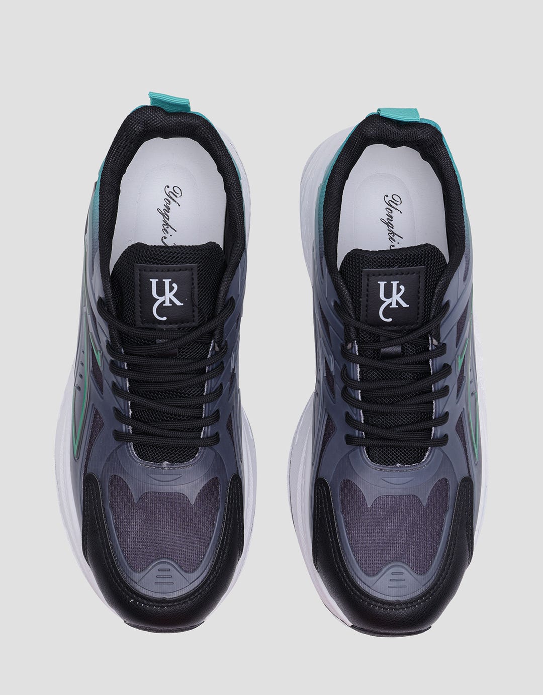 Yongki Komaladi Men's Sporty Shoes