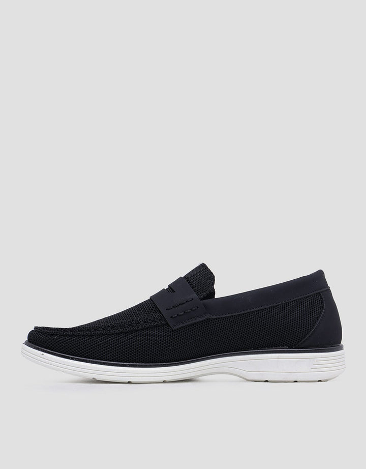 Yongki Komaladi Sepatu Moccasin Pria