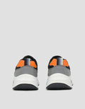 Yongki Komaladi Sepatu Sport Pria