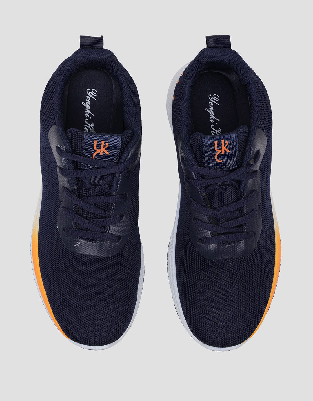 Yongki Komaladi Comfy Sepatu Snakers Pria