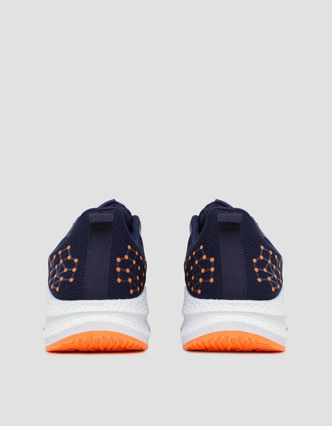 Yongki Komaladi Comfy Sepatu Snakers Pria