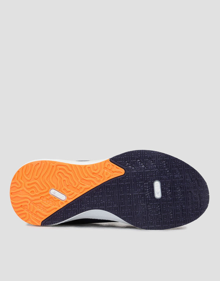 Yongki Komaladi Comfy Sepatu Snakers Pria