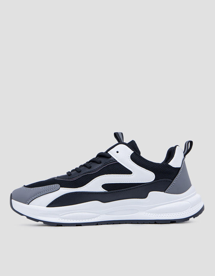 Yongki Komaladi Mens Sepatu Sporty Mmc233-23