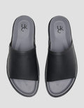 Yongki Komaladi Sandal Flat Pria